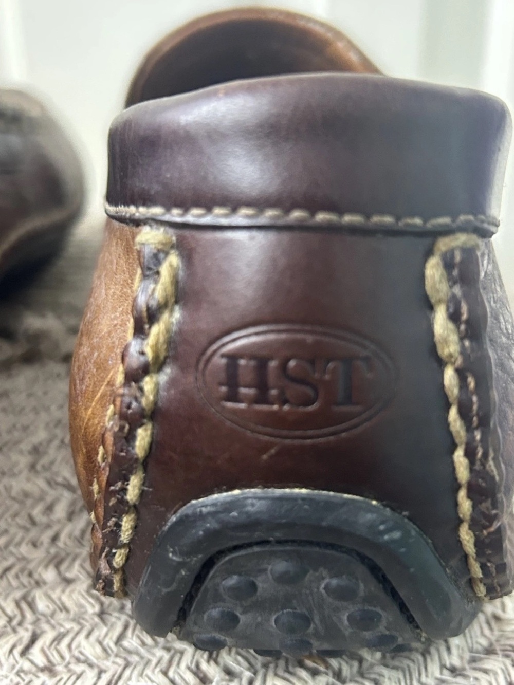 HS Trask Driving Moccasin Loafer Mens 9.5 Brown Leather Casual Preppy Slip On - Picture 6 of 10